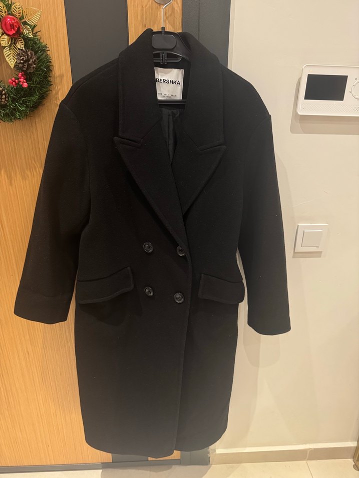 Bershka Siyah Çift Düğmeli Kaban - Görsel 2