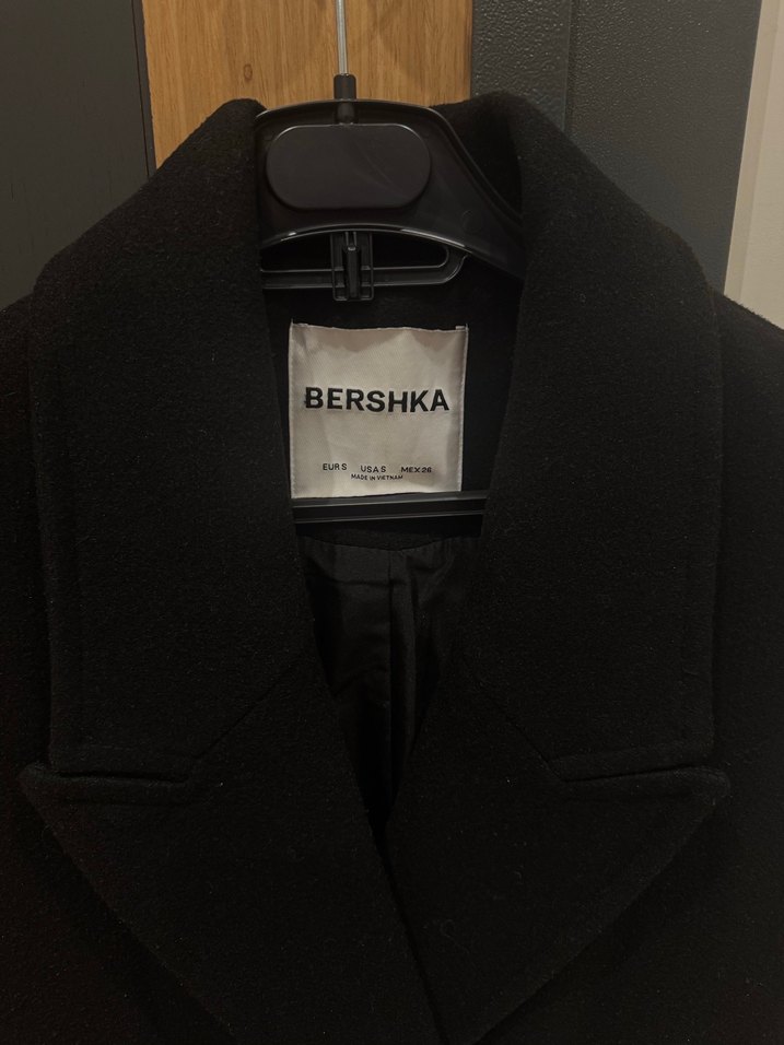 Bershka Siyah Çift Düğmeli Kaban - Görsel 4