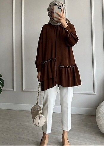 Taşlı fırfırlı tunik