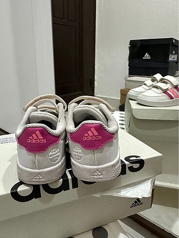 24 Beden Adidas 24 numara spor ayakkabı