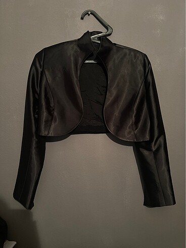 siyah saten crop blazer