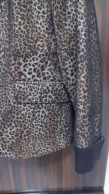 Modailgi Leopar desenli blazer ceket