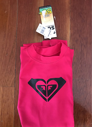 Roxy Wetsuits sörf