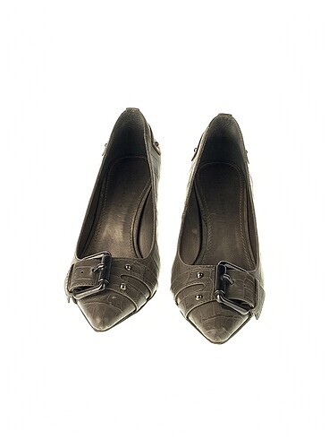 37 Beden Diğer Stiletto %70 İndirimli.