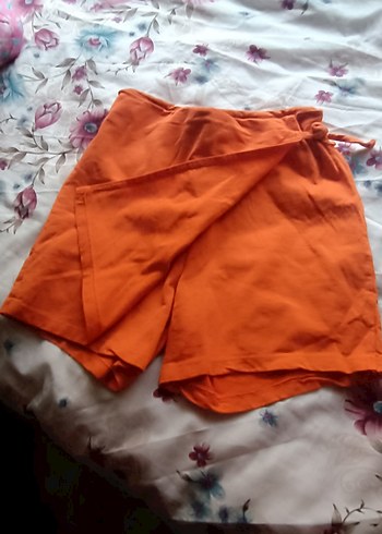 Turuncu Düğmeli Hamile Mini Şort - Görsel 2