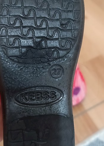 Kız Çocuk Renkli Nakışlı Sıcak Terlik - Görsel 2