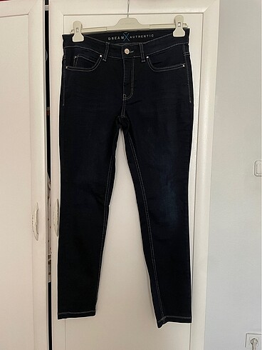 Likrali Jean