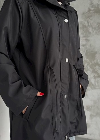 KAPÜŞONLU ÇİFTCEPLİ İÇİ PELUŞ DIŞI BONDİTKUMAŞ TRENÇKOTRENKSİYAH - Görsel 5