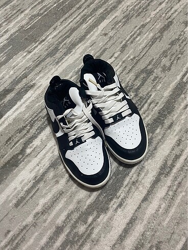 Diğer Nike jordan