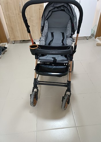 Gri Bebek Arabası Katlanabilir Tasarım ve puseti ile birlikte - Görsel 12