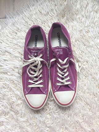 Mor Converse