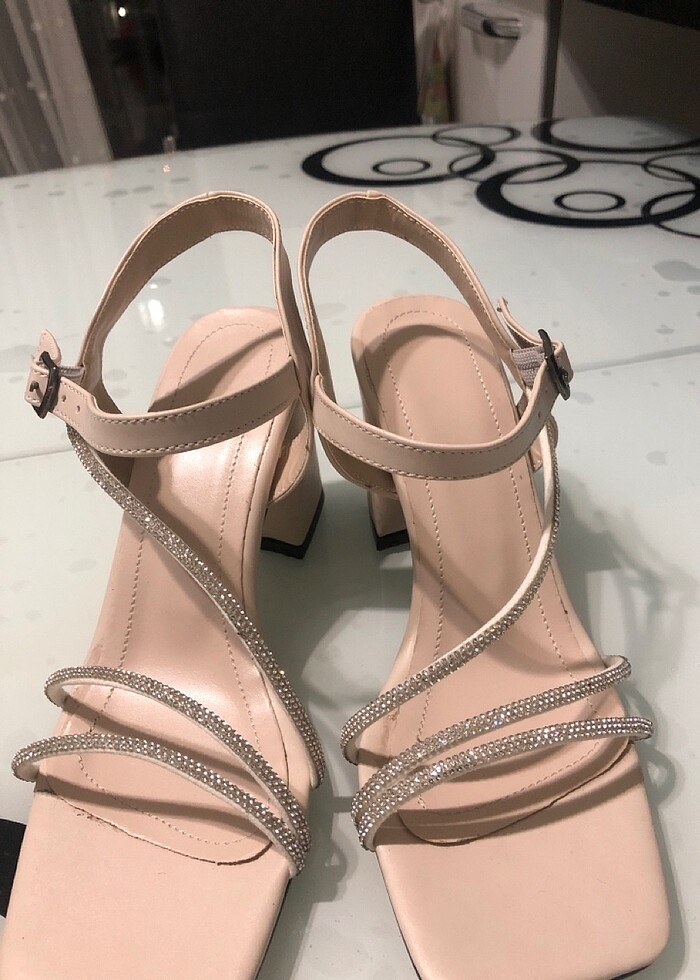 El yapımı   taşlı  ve hakiki deri yazlık  ayakkabı . - Görsel 4