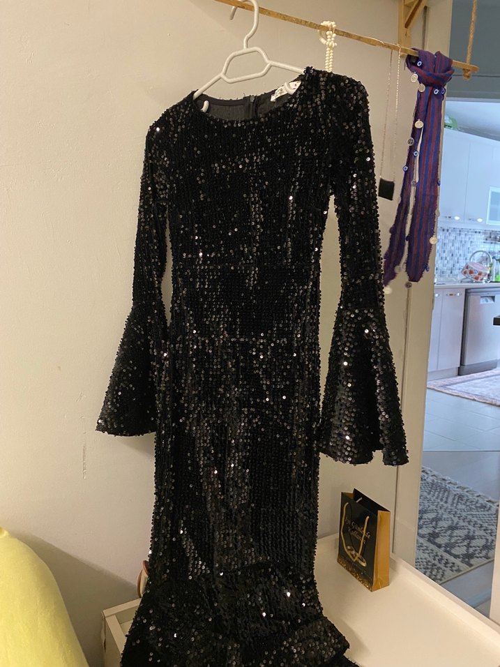 Siyah Payetli Uzun Kollu Kadın Abiye Elbise - Görsel 3