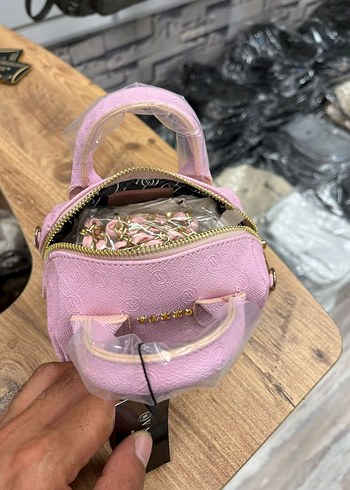 Vakko Vakko Zincir Detaylı Pembe Kadın Deri Çanta