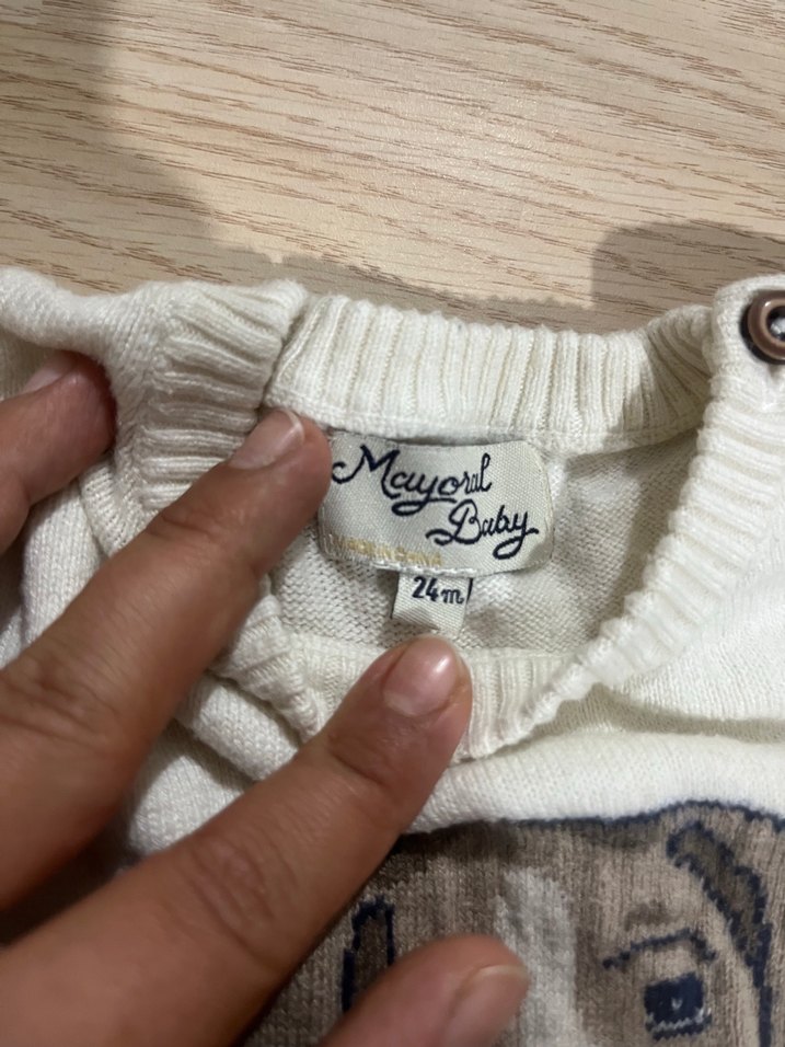 Nakışlı Beyaz Erkek Çocuk Triko Kazak - Görsel 3