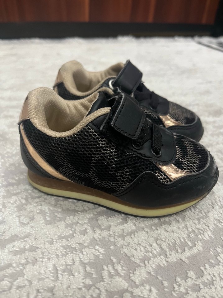 Kız Çocuk Siyah Yılan Desenli Sneaker - Görsel 3