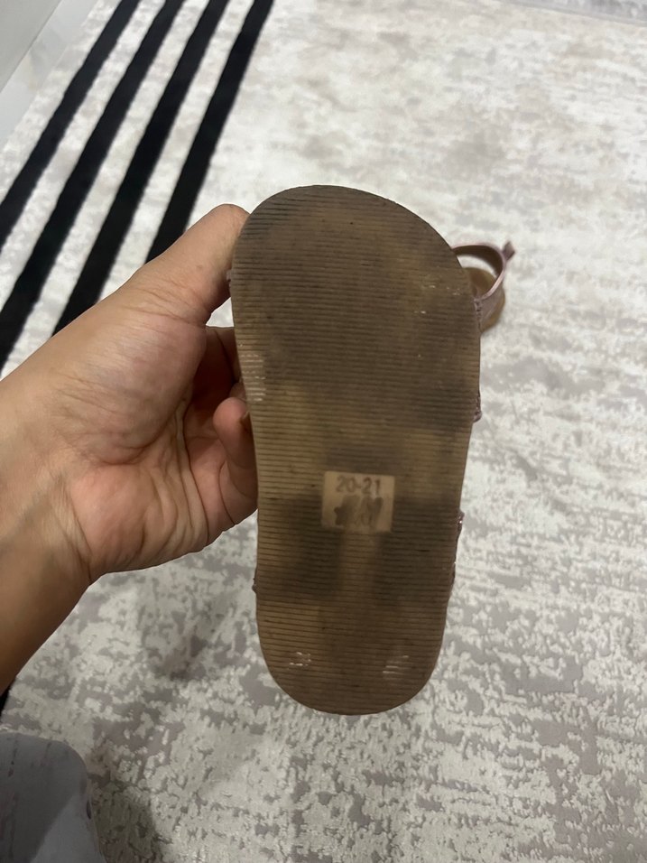 Parlak Kahverengi Kız Terlikleri Nakışlı - Görsel 3