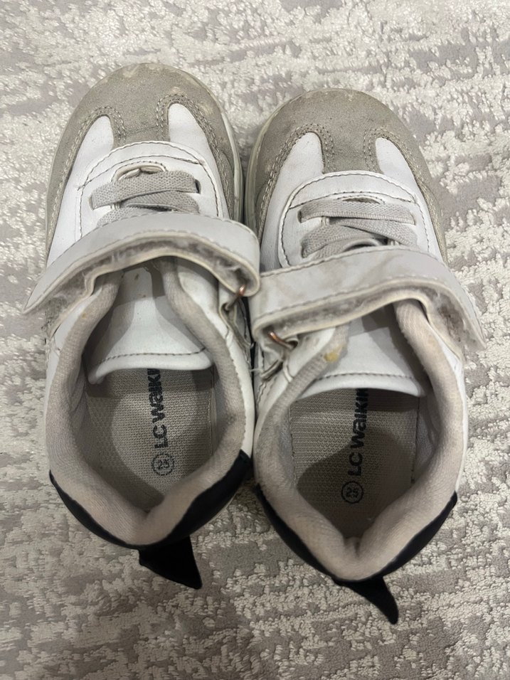 Gri Detaylı Erkek Çocuk Spor Ayakkabı - Görsel 2