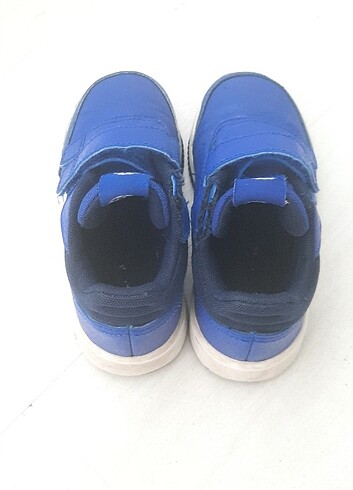 28 Beden Orjinal adidas erkek çocuk ayakkabı