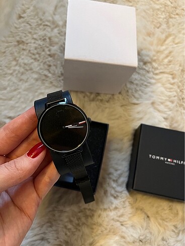 Beden Tommy Hilfiger Kadın Siyah Kol Saati