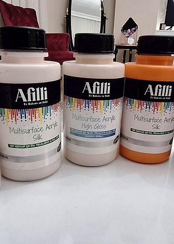 Beden Afilli Çok Yüzeyli Akrilik Boya Seti