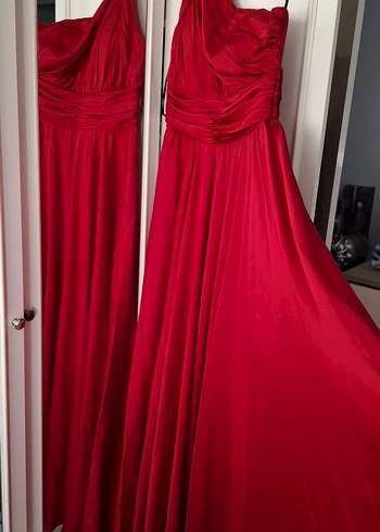 Parlak Kırmızı Drapeli Straplez Uzun Abiye - Görsel 4