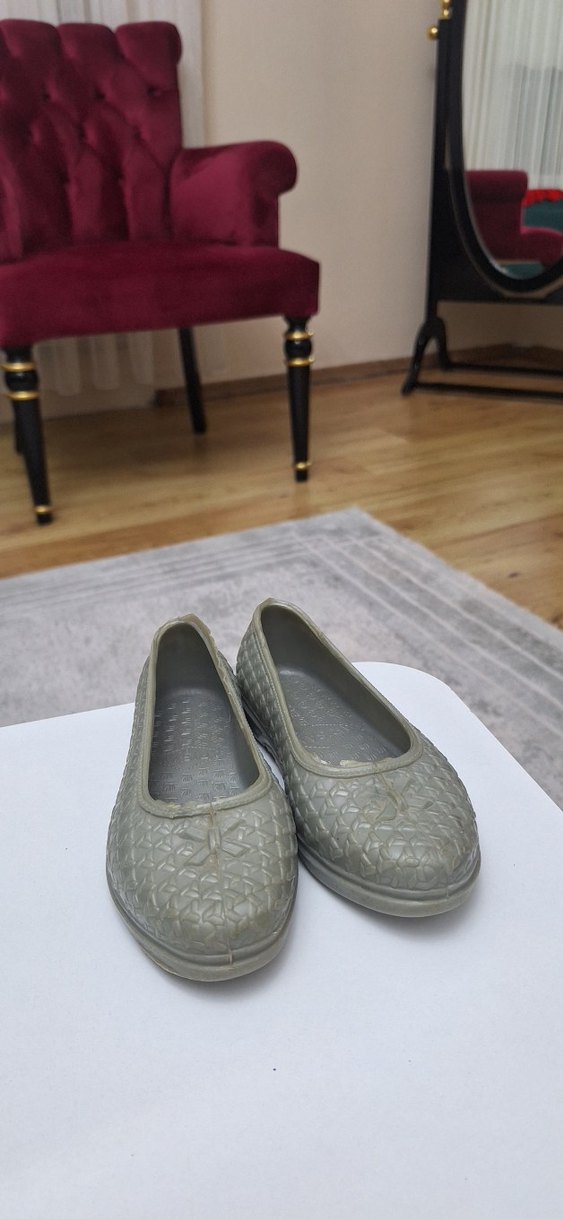 Vintage lastik ayakkabı - Görsel 2