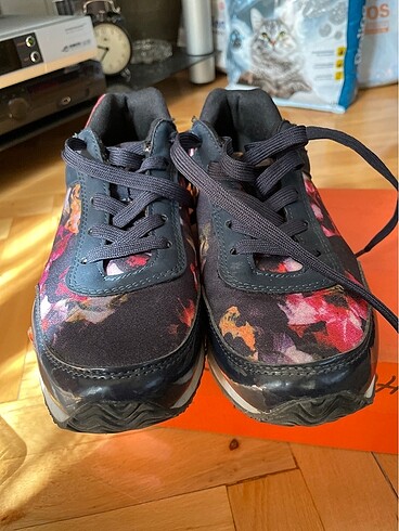 Spor ayakkabı - Görsel 4