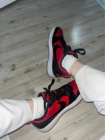 38 Beden kırmızı Renk nike court