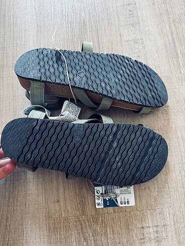 36 Beden Quechua Decathlon Deri Sandalet