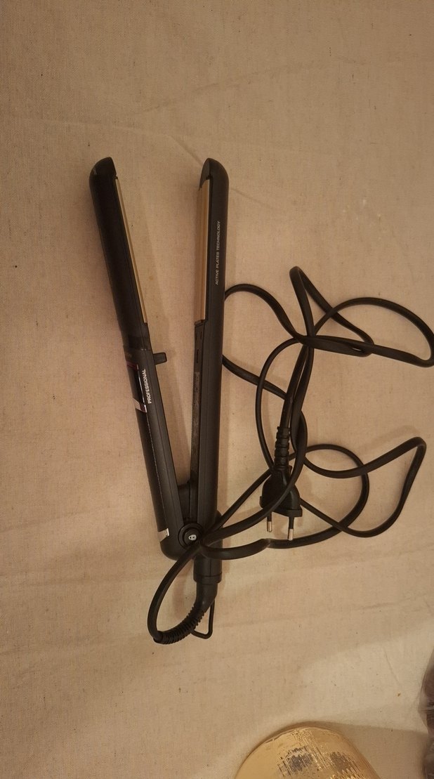 Siyah Saç Düzleştirici - Görsel 3