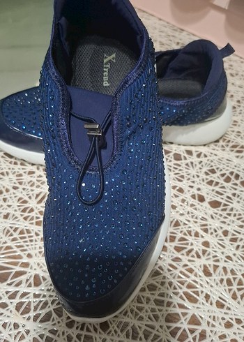 Kadın Parlak Mavi Taşlı Dolgu Topuk Spor Ayakkabı - Görsel 2