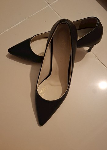 Siyah Stiletto Topuklu Kadın Ayakkabı - Görsel 2