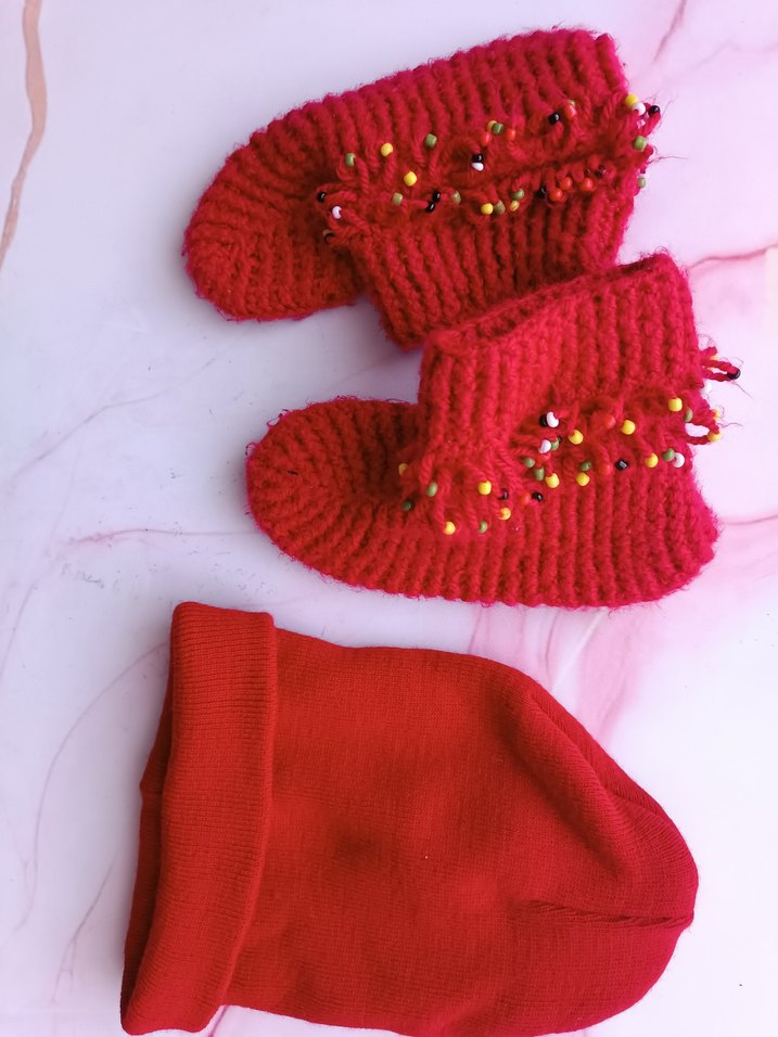 Kırmızı Örgü çocuk Bere ve cocuk panduf - Görsel 3