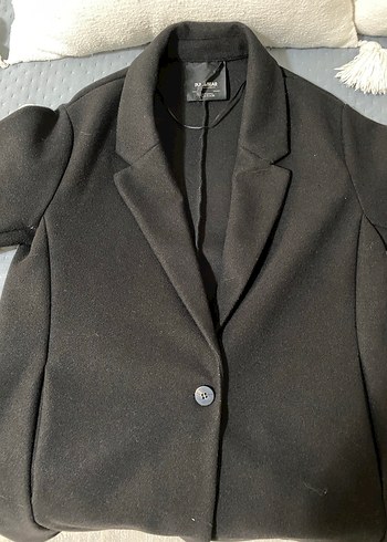 Düğmeli Siyah Midi  Kaban - Görsel 2