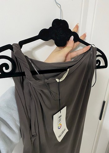 Gri Kolsuz Drapeli Uzun Keten Elbise - Görsel 4