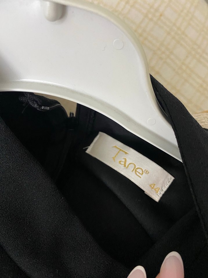 Siyah Uzun Kollu Gotik V Yakalı Elbise - Görsel 4