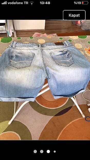 42 Beden Taşlanmış Jean Bermuda Şort Sıfır