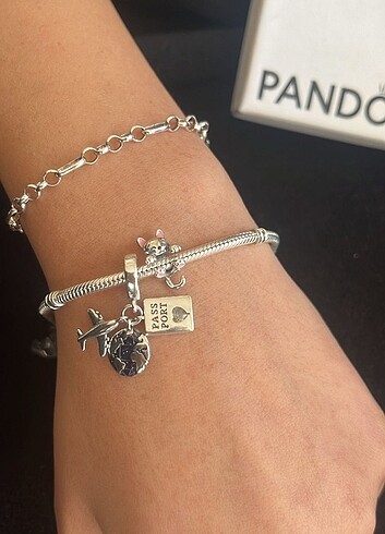 Pandora Pandora charm 