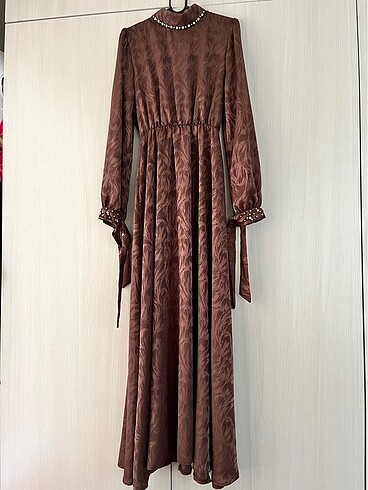 Armine Jakarlı beli lastikli tesettür elbise