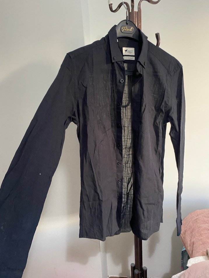 Düğmeli Siyah Keten Erkek Gömlek - Görsel 2