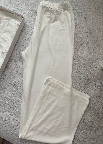 Nakışlı Beyaz Uzun Kollu Kadın Sabahlık - Görsel 7