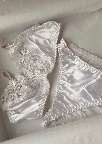 Beyaz Nakışlı Uzun Kadın Sabahlık - Görsel 8