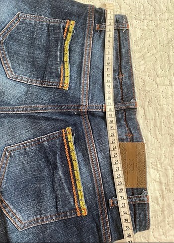 Nakışlı Koyu Renk Mini Kadın Kot Şort - Görsel 4