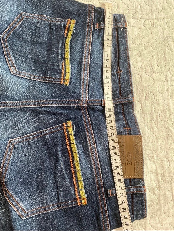 Nakışlı Koyu Renk Mini Kadın Kot Şort - Görsel 4