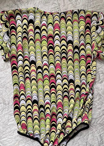 Renkli Desenli Kısa Kollu Hamile Bluzu - Görsel 3