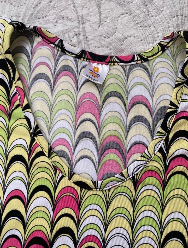 Renkli Desenli Kısa Kollu Hamile Bluzu - Görsel 2