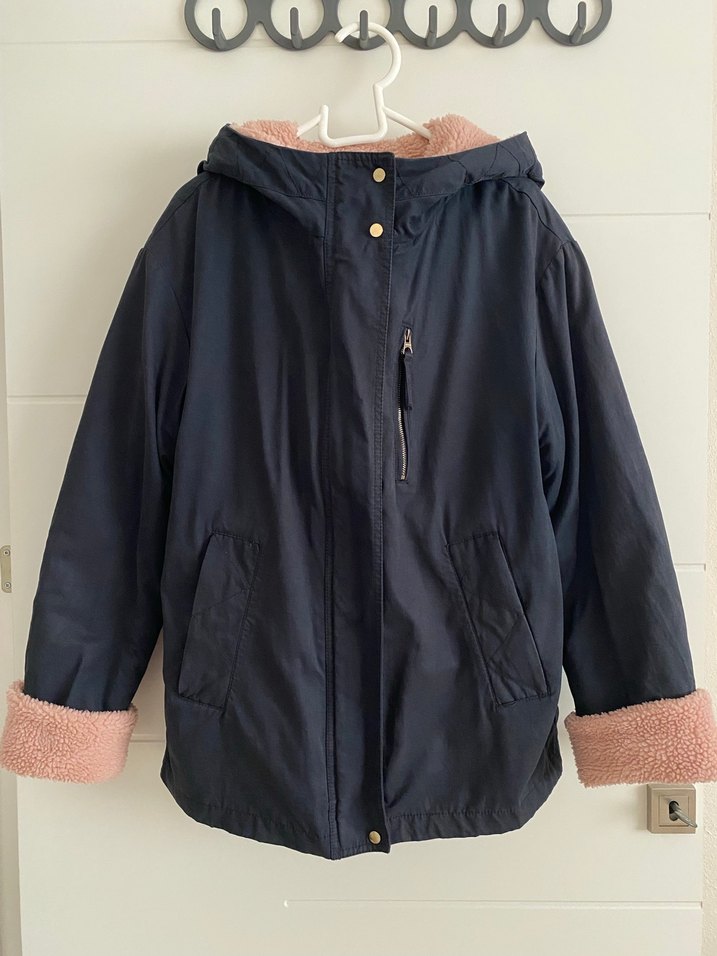 3 farklı modelli kadın mont - Görsel 2