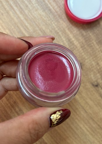 Beden Mousse Revolution Burgundy Allık