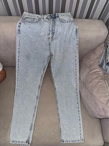 Yeni etiketli blue jean